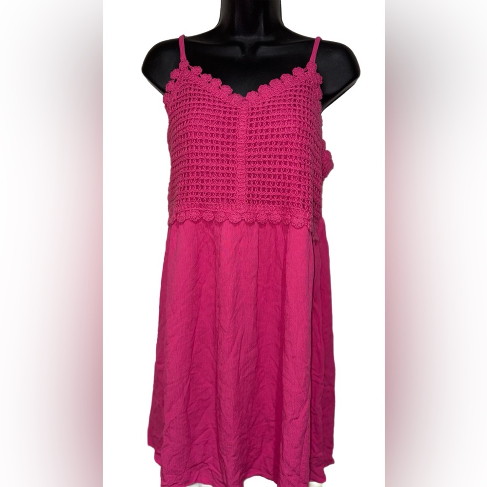 Crochet Bodice Pink Spaghetti Strap Dress ⭐️NWT⭐️